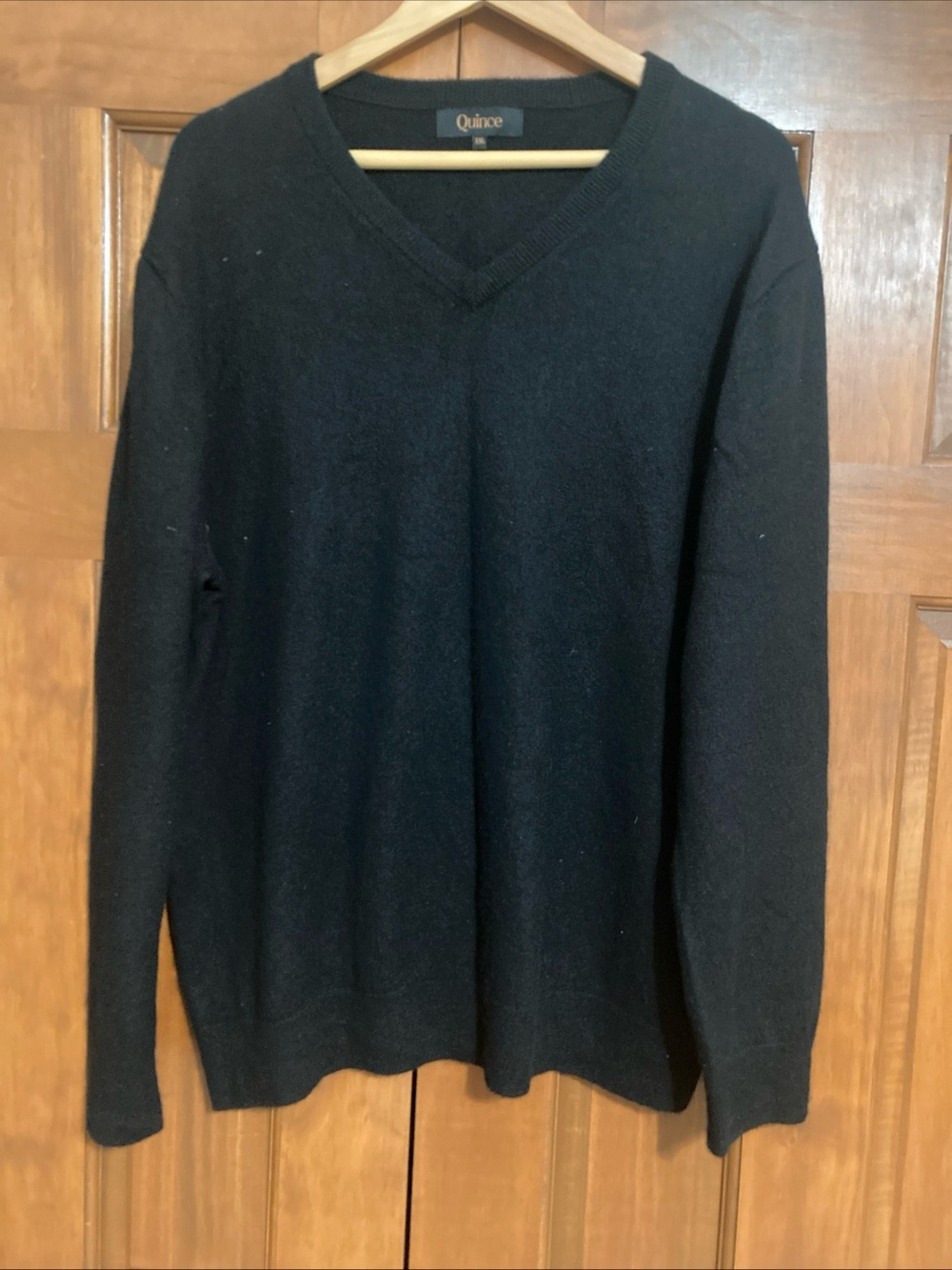 Quince 100% Mongolian cashmere black V-Neck Sweater Mens size XXL